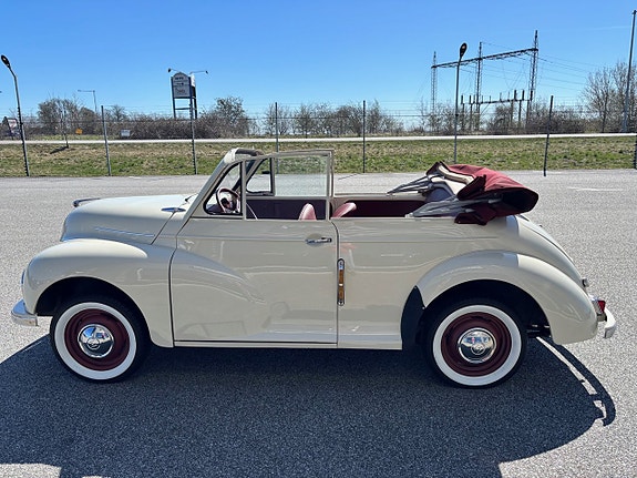 Morris Minor 3 of 25