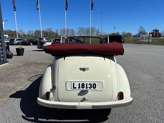Morris Minor 10 of 25