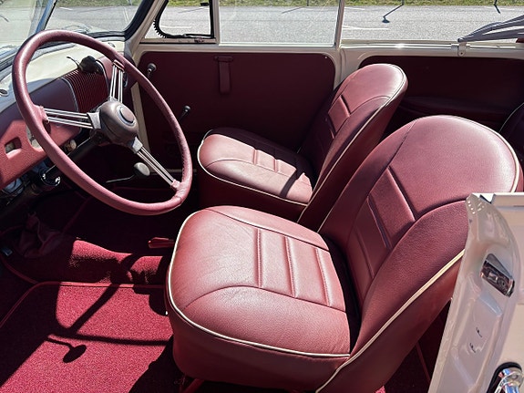 Morris Minor 13 of 25