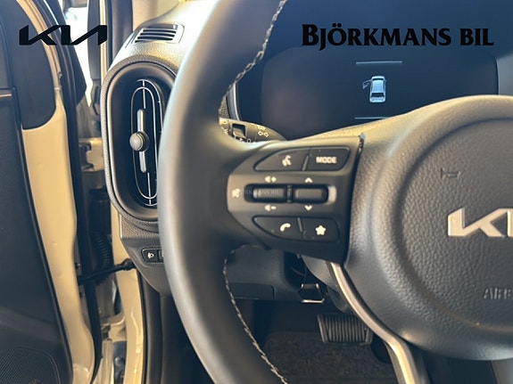 Kia Picanto 16 of 19