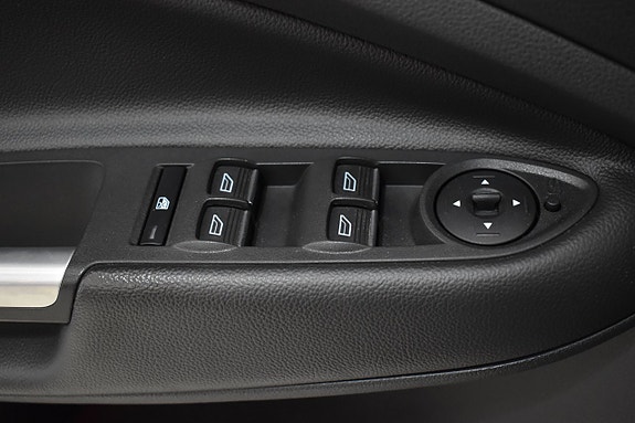 Ford Kuga 18 of 23