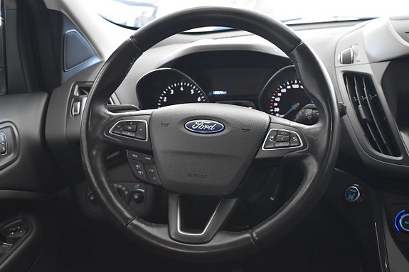 Ford Kuga 10 of 23