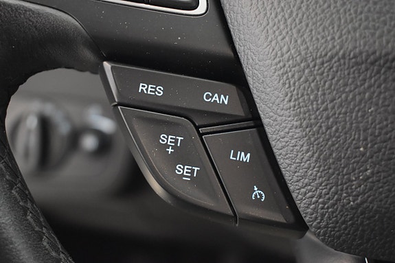 Ford Kuga 19 of 23