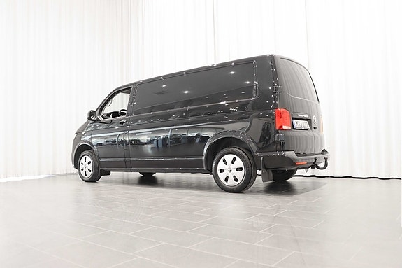 Volkswagen Transporter 3 of 5