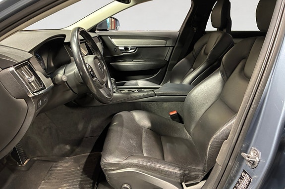 Volvo V90 3 of 5
