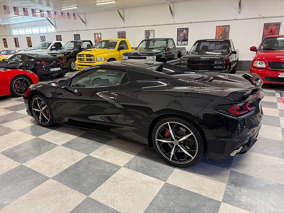 Chevrolet Corvette 11 of 23