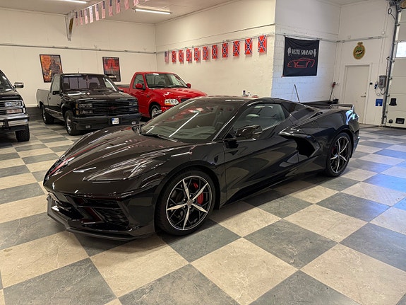 Chevrolet Corvette 13 of 23
