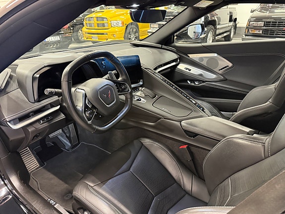 Chevrolet Corvette 19 of 23