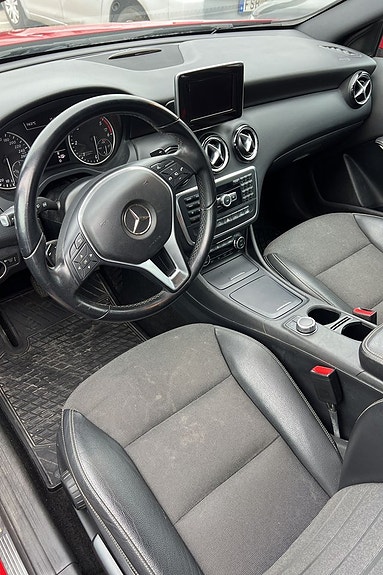 Mercedes-Benz A200 7 of 15