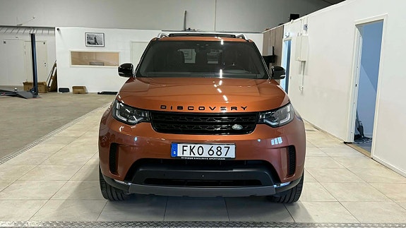 Land Rover Discovery 3 of 5