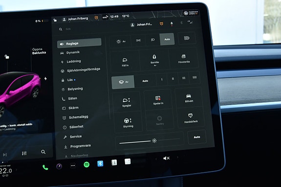 Tesla Model Y 19 of 23