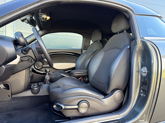 MINI Coupé Cooper S 9 of 14