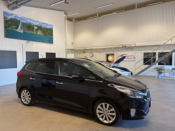 Kia Carens 7 of 21