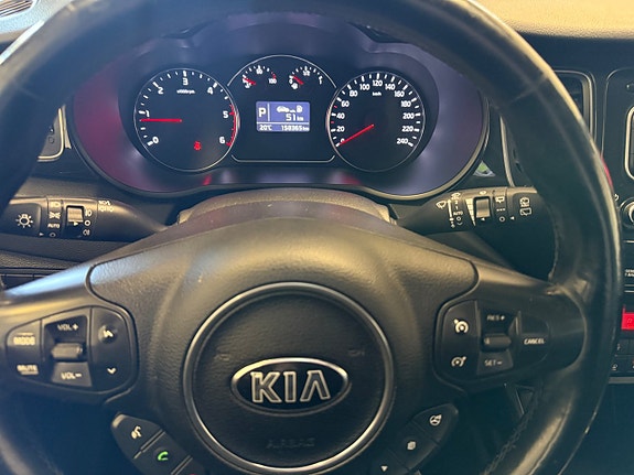 Kia Carens 11 of 21