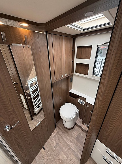 Hymer Masterline I 890 HC-Edition 9 of 12