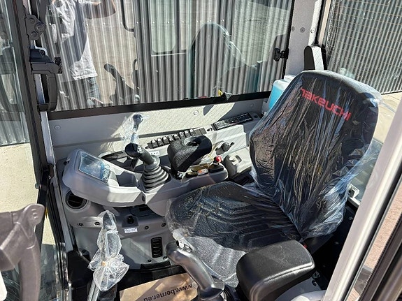 Takeuchi TB 325 R / EC204 / MIG 2 / S40 5 of 5