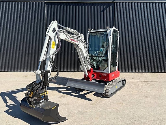 Takeuchi TB 325 R / EC204 / MIG 2 / S40 2 of 5