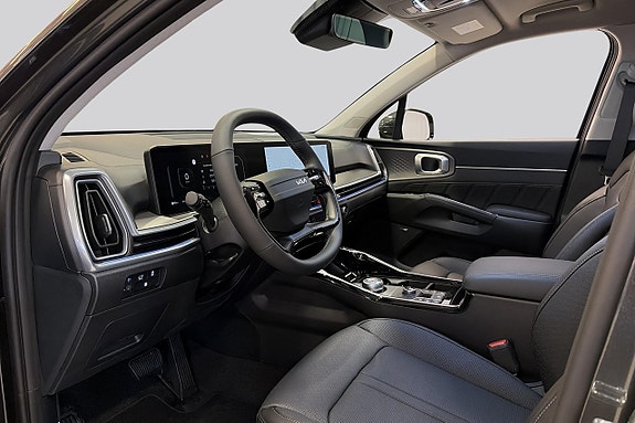 Kia Sorento 8 of 19