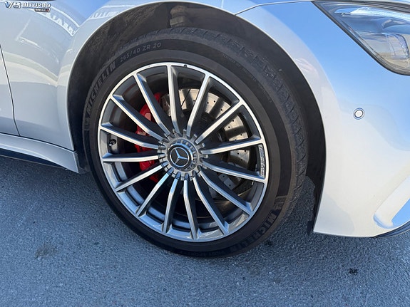 Mercedes-Benz AMG GT Coupe 8 of 16