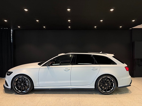 Audi RS6 3 of 5