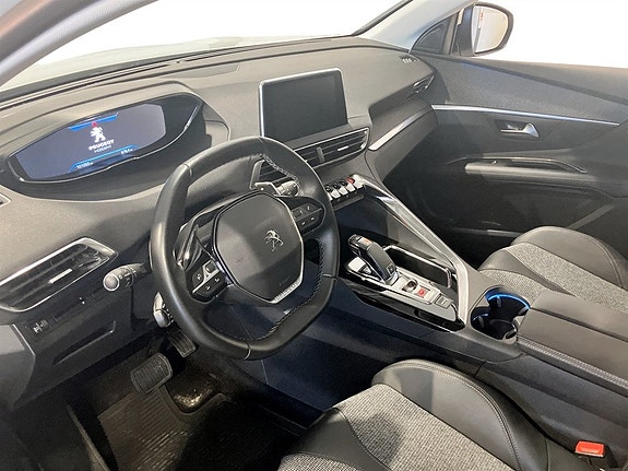Peugeot 3008 4 of 5