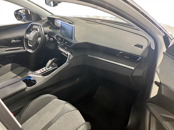 Peugeot 3008 12 of 16