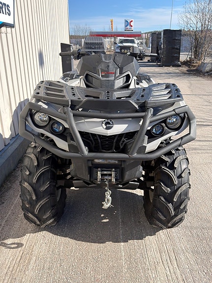 Can-Am Outlander Pro 650 3 of 4