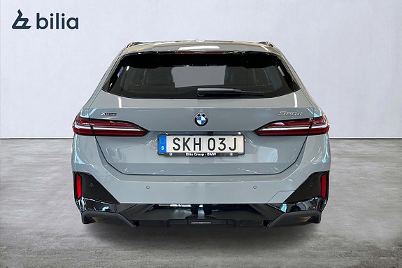 BMW 520d 4 of 5