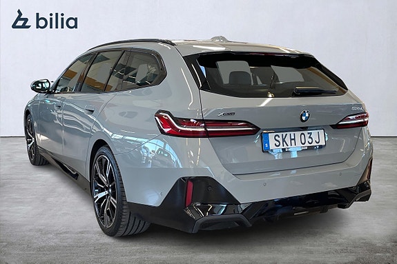 BMW 520d 2 of 5