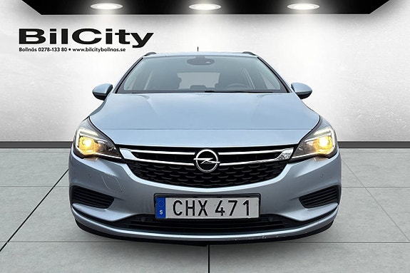 Opel Astra 4 of 5