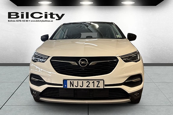 Opel Grandland X 4 of 5
