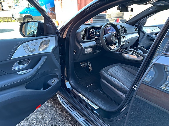 Mercedes-Benz GLE63 12 of 27