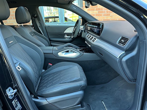 Mercedes-Benz GLE63 9 of 27