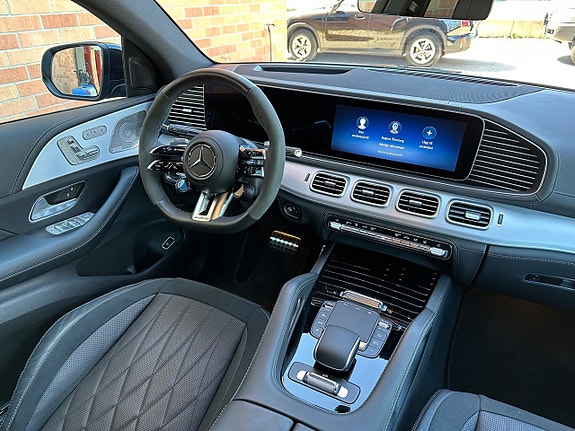 Mercedes-Benz GLE63 8 of 27
