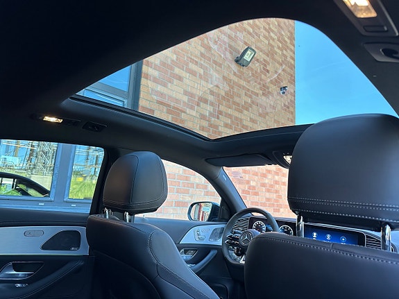 Mercedes-Benz GLE63 26 of 27