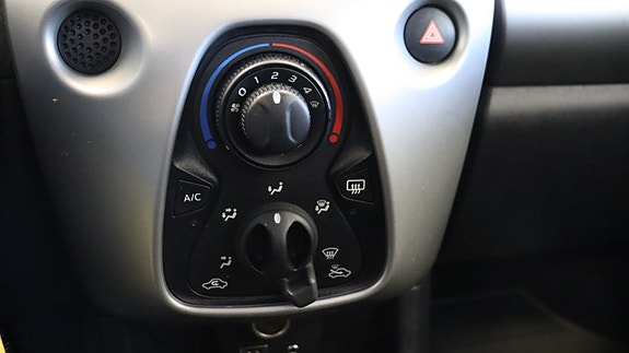 Peugeot 108 15 of 15