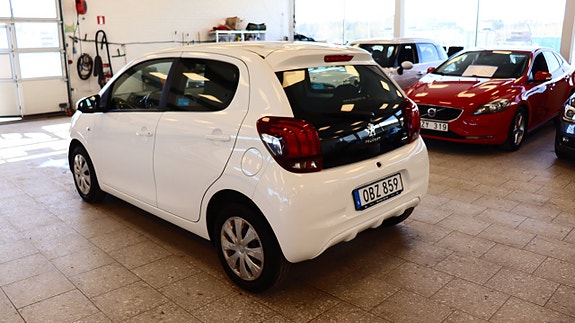 Peugeot 108 4 of 5