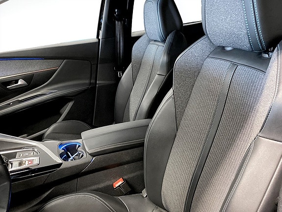 Peugeot 3008 5 of 5