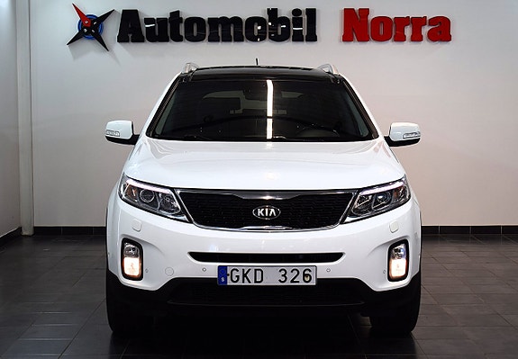 Kia Sorento 3 of 5