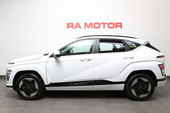 Hyundai Kona 2 of 5