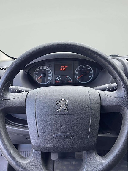 Peugeot Boxer 9 of 22