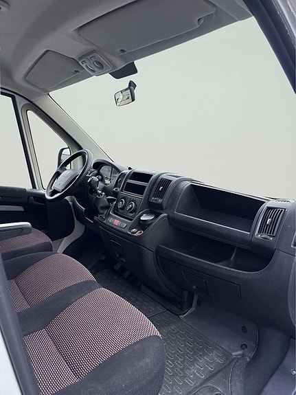 Peugeot Boxer 14 of 22