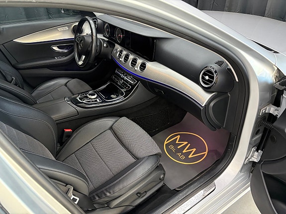 Mercedes-Benz E220 6 of 14