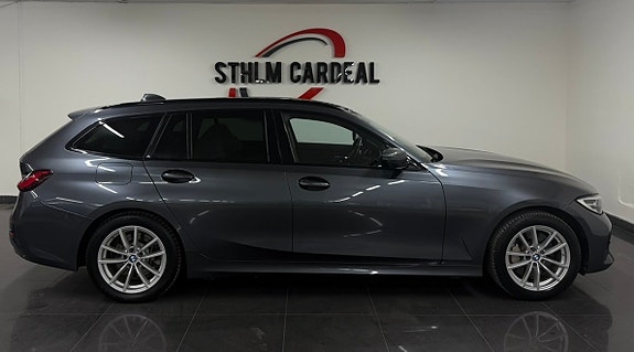 BMW 330e 4 of 5