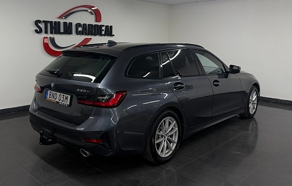 BMW 330e 5 of 5