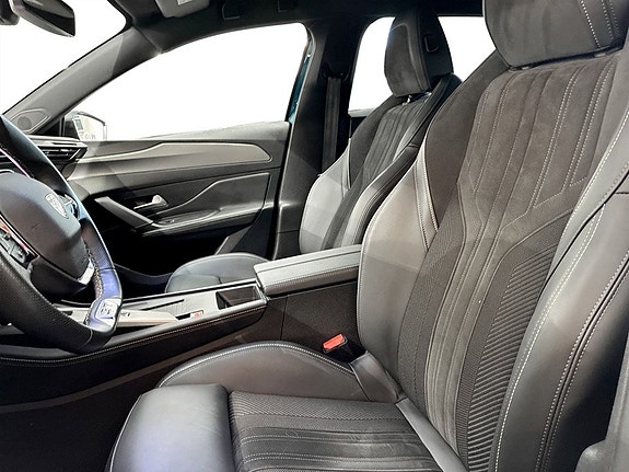 Peugeot 408 4 of 5