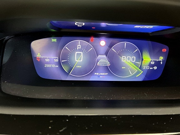 Peugeot 408 8 of 15