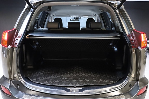 Toyota RAV4 16 of 24