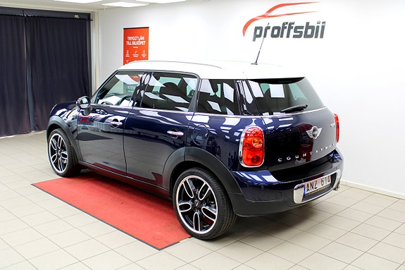 MINI Countryman Cooper D 5 of 5