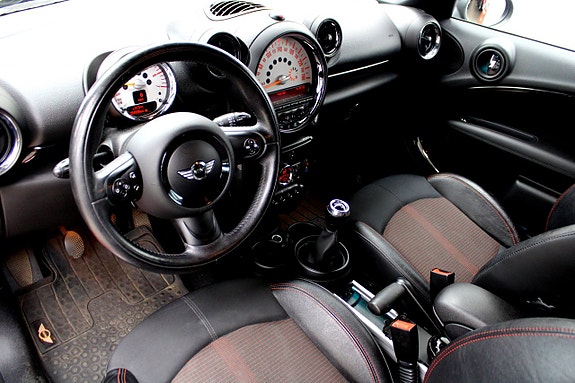 MINI Countryman Cooper D 11 of 21
